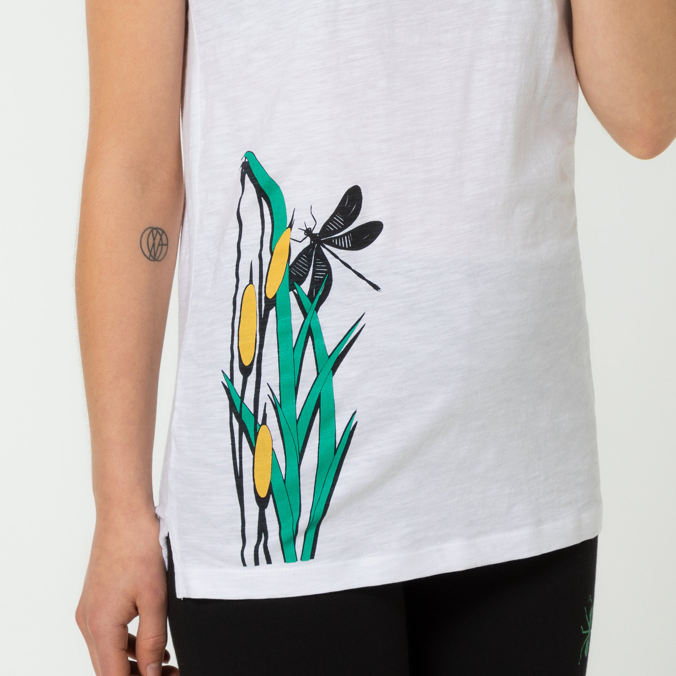Damenshirt, weiß “Libelle“, T-Shirt, Bio-Baumwolle